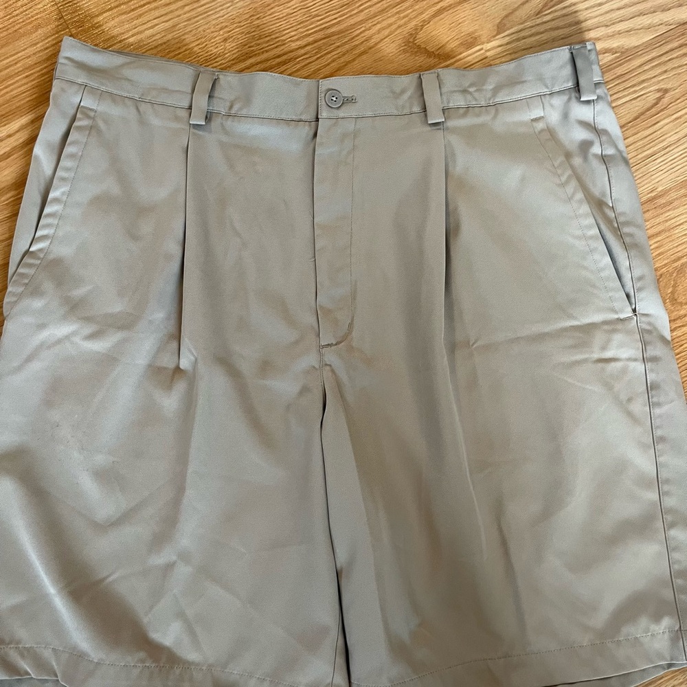 🌈Nike Men's Khaki Golf Shorts